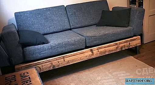 A opção de orçamento para um sofá em casa