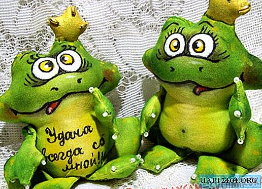 Fabric frog princesses