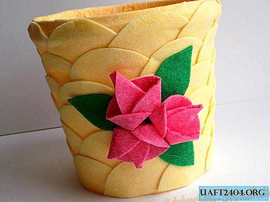 विस्कोस नैपकिन के साथ फूलों के बर्तन सजाएं