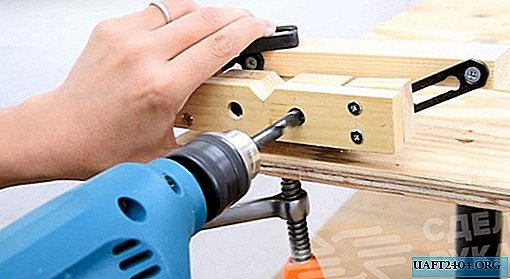 Șablon din lemn pentru conectarea diblurilor