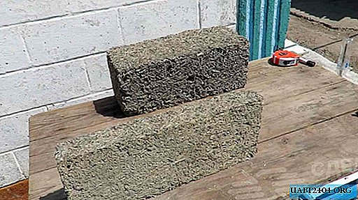 Ecological clean insulation for home made of bonded concrete