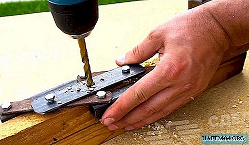 Herramienta para marcar bloques de madera.