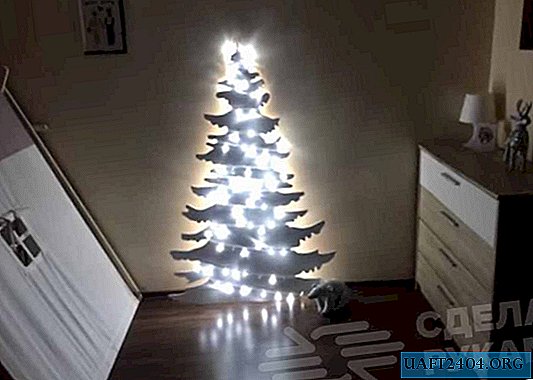 Como preparar uma árvore de Natal de madeira compensada
