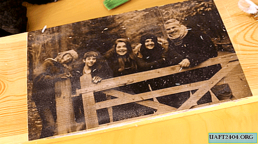 How to transfer a photo to a wooden surface