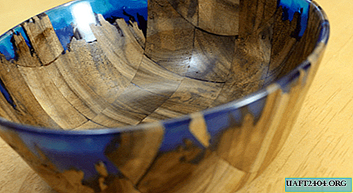 كيف يتم صنع لوحة جميلة من الراتنج والخشب