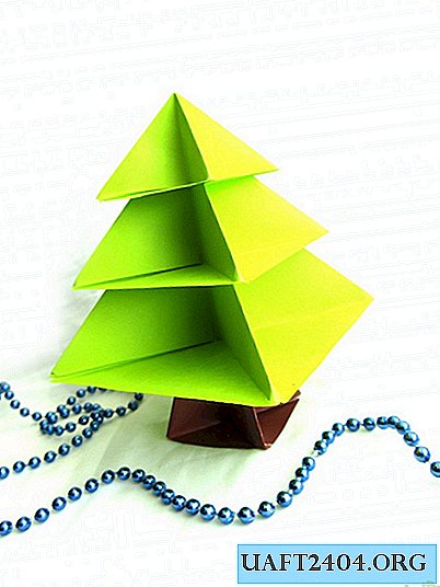 How to make a Christmas tree in origami technique