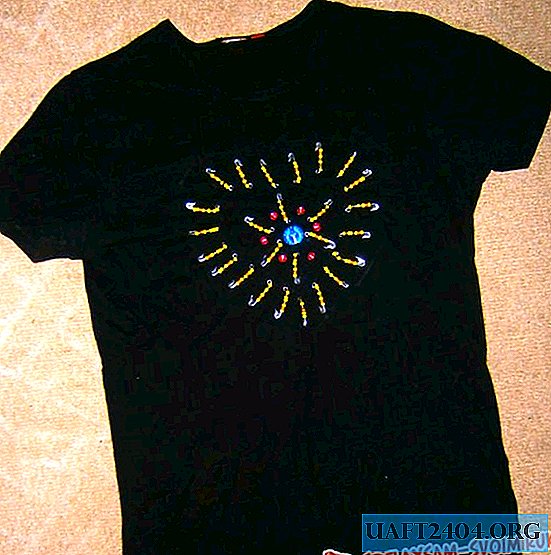 How to decorate a t-shirt with pins and beads