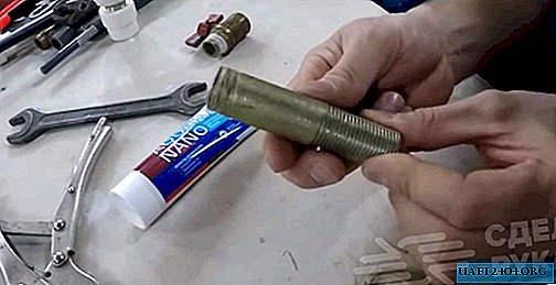 How to "pack" a threaded connection with flax
