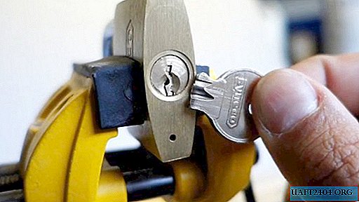 How to remove a key chip from the lock