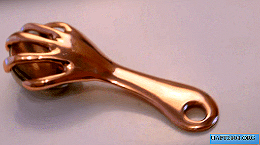 Ключ от вратичка, ключодържател във формата на ръка