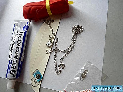 Necklace with notebook