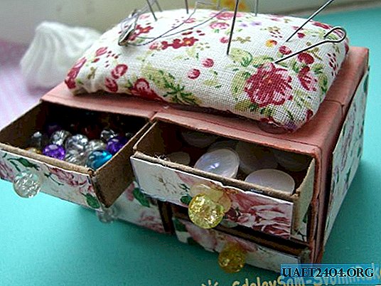 Dresser - matchbox needle box