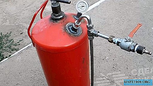 Compact fire extinguisher sandblast