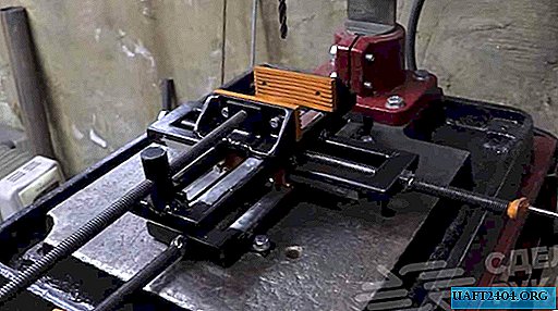 Cross coordinate vise for drilling machine