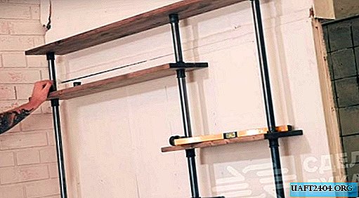 Le rack original de planches et de tuyaux dans le style de Loft