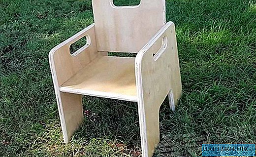 Cadeira de madeira compensada bebê DIY