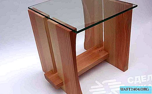Small side table in wood and glass