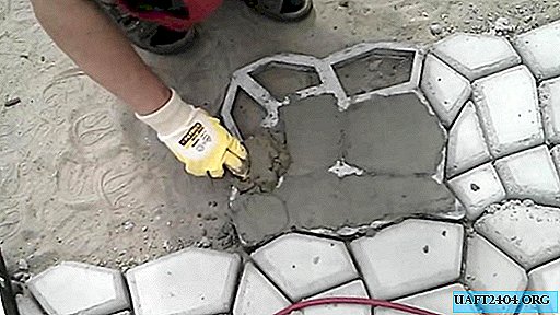 Buat sendiri teras dengan ubin beton buatan sendiri