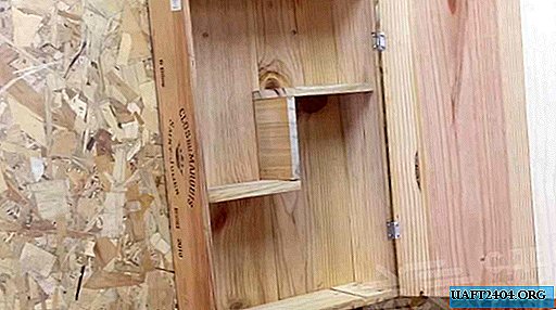 Wooden cabinet for packing