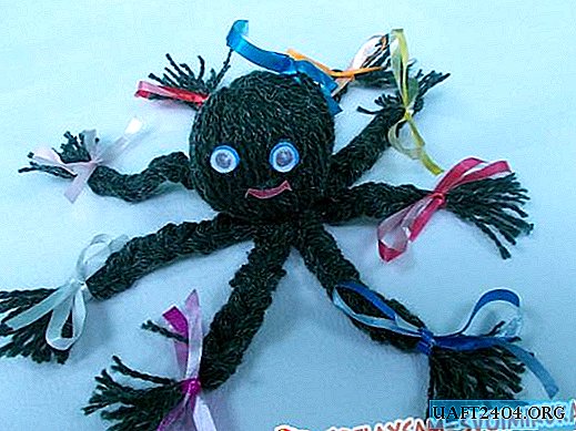 Knitting octopus