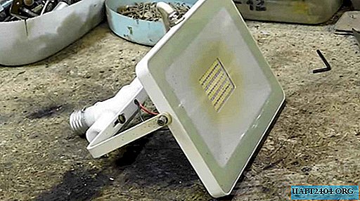 "Adapter" for LED spotlight from lamp base