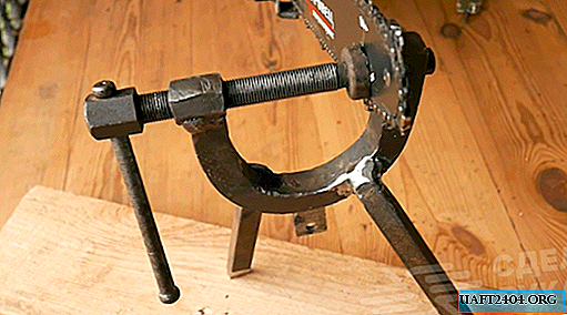 Chainsaw sharpening stand