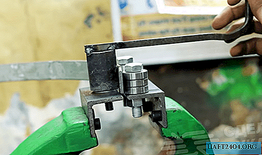 Dispositivo para doblar anillos de piezas de ángulo y rodamientos