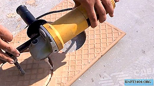 Tool for cutting round holes in a tile
