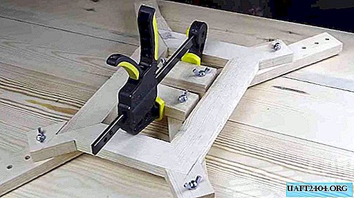 El dispositivo para pegar marcos de madera