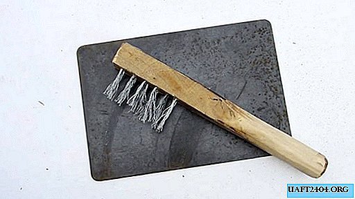 Simple brush with metal bristles