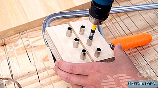 Simple and convenient template for drilling dowel holes