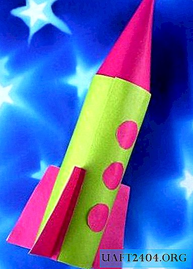 DIY rocket - artesanía con niños