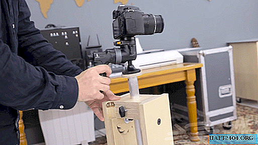 Einstellbarer Ständer für Foto- und Videokameras