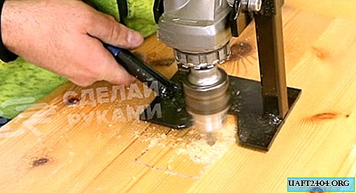 Manual mill for wood from angle grinder