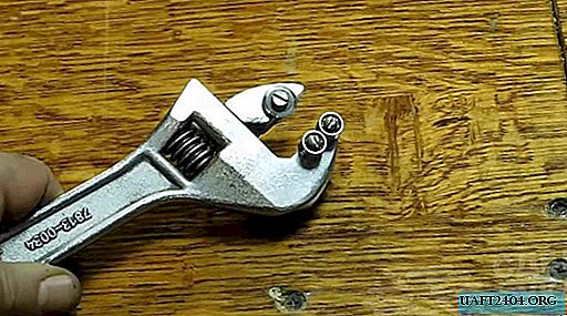 Mini cortatubos casero con llave ajustable y rodamientos