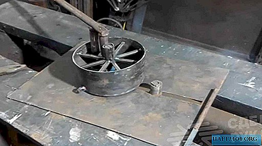 Máquina casera para hacer anillos a partir de un bar.