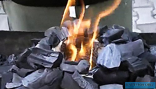 O método de acender carvão sem líquido para ignição