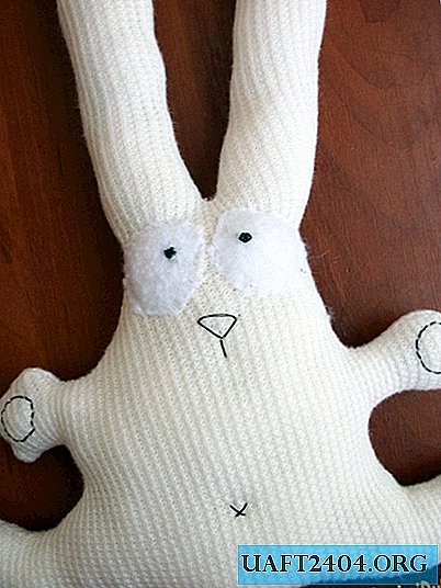 Para costurar um coelho com suas próprias mãos