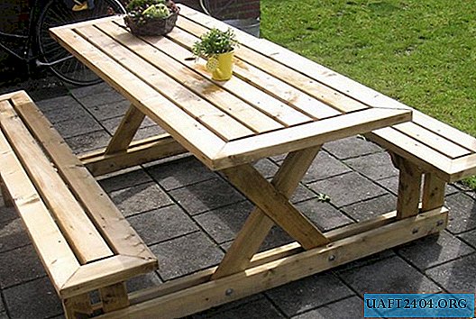 Mesa con bancos para el jardin