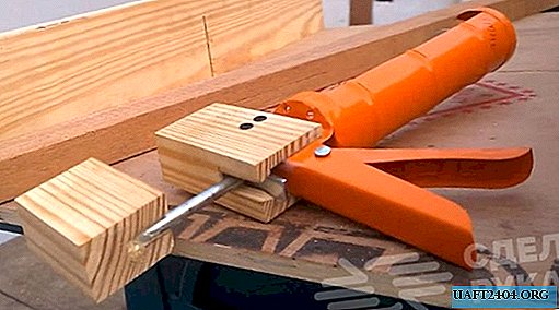 Joiner clamp from sealant gun