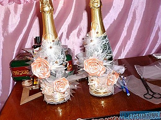 DIY wedding champagne