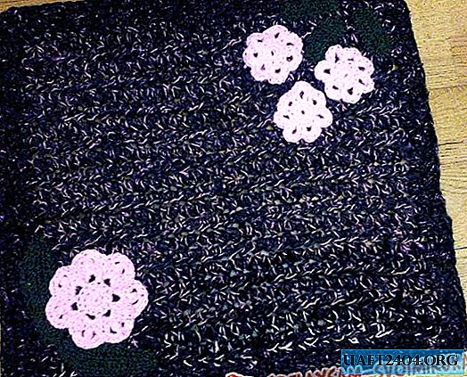 Thick rug made of yarn