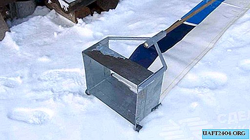 Handig apparaat voor het reinigen van het dak van sneeuw vanaf de grond