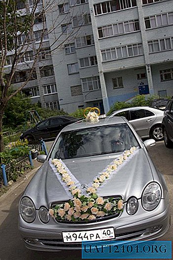 Décoration pour une voiture de mariage