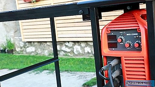 Unique do-it-yourself welding trolley with folding table
