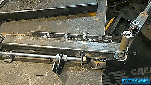 Universal tool for bending square and reinforcement