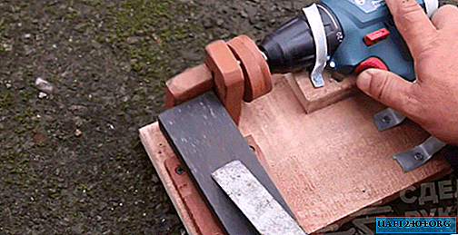 The universal machine from a screwdriver for straightening knives and grinding