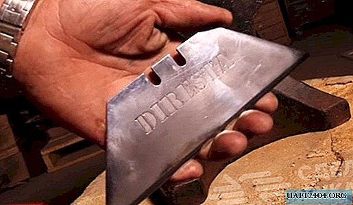 Larger copy of the blade for a construction knife