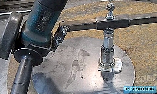 Vertical stand with angle grinder for cutting circles