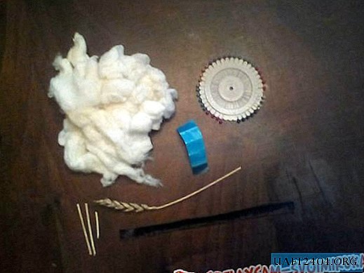 Boneco de neve alegre feito de algodão